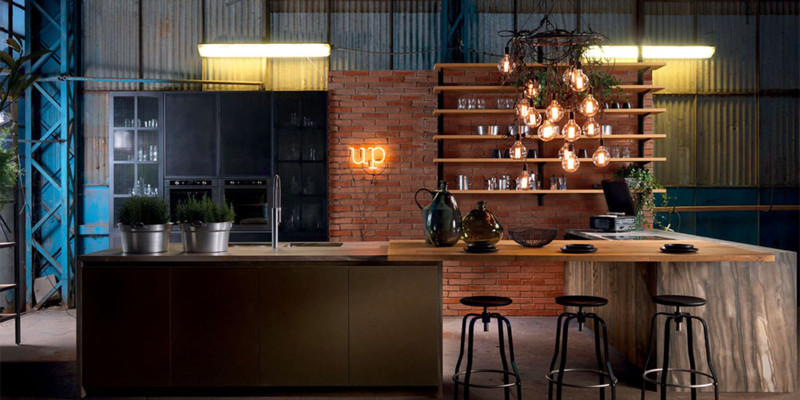 Cuisine Industrielle Façades sweetch ombre et étagères chêne naturel